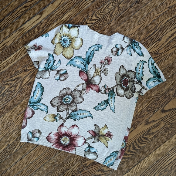 Bold Floral Print Knit Top w. Beading Detail & Shoulder Pads - Picture 2 of 12